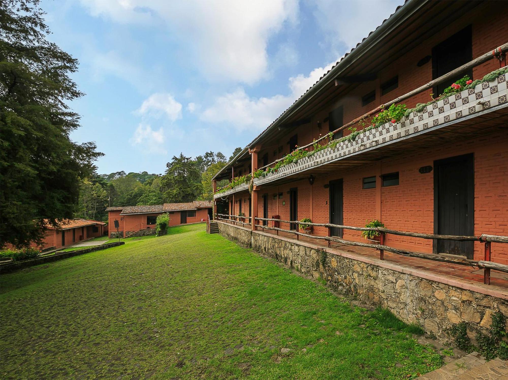 Hotel Pie De La Sierra Uruapan  Екстериор снимка