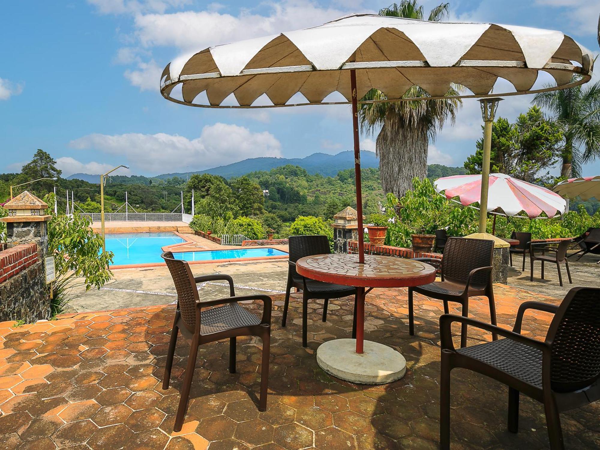 Hotel Pie De La Sierra Uruapan  Екстериор снимка