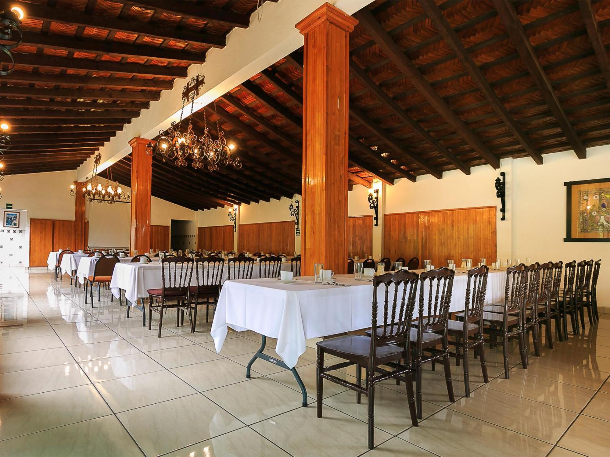Hotel Pie De La Sierra Uruapan  Екстериор снимка