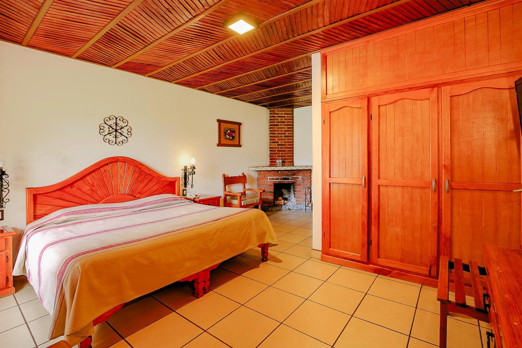 Hotel Pie De La Sierra Uruapan  Екстериор снимка