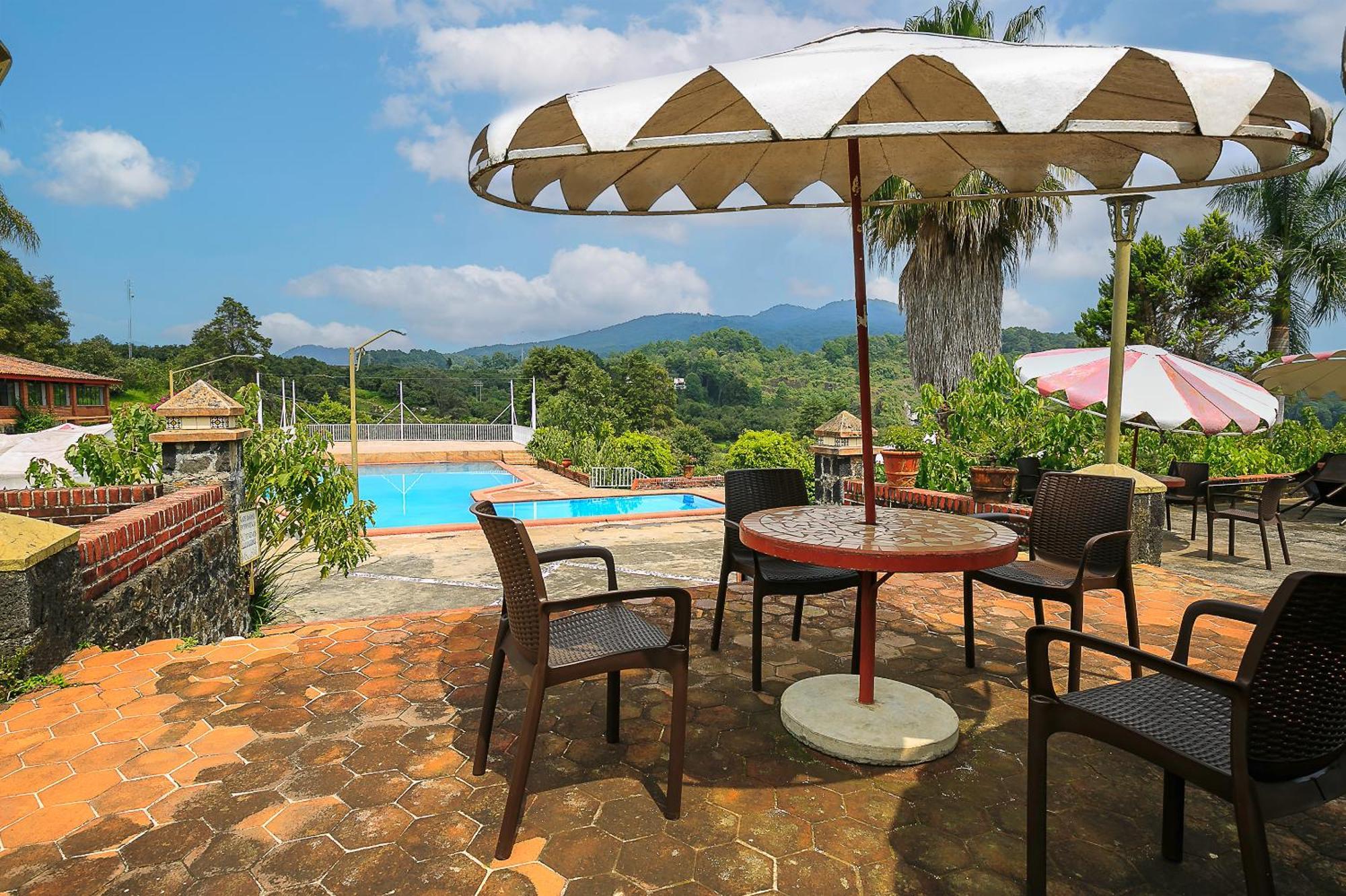 Hotel Pie De La Sierra Uruapan  Екстериор снимка