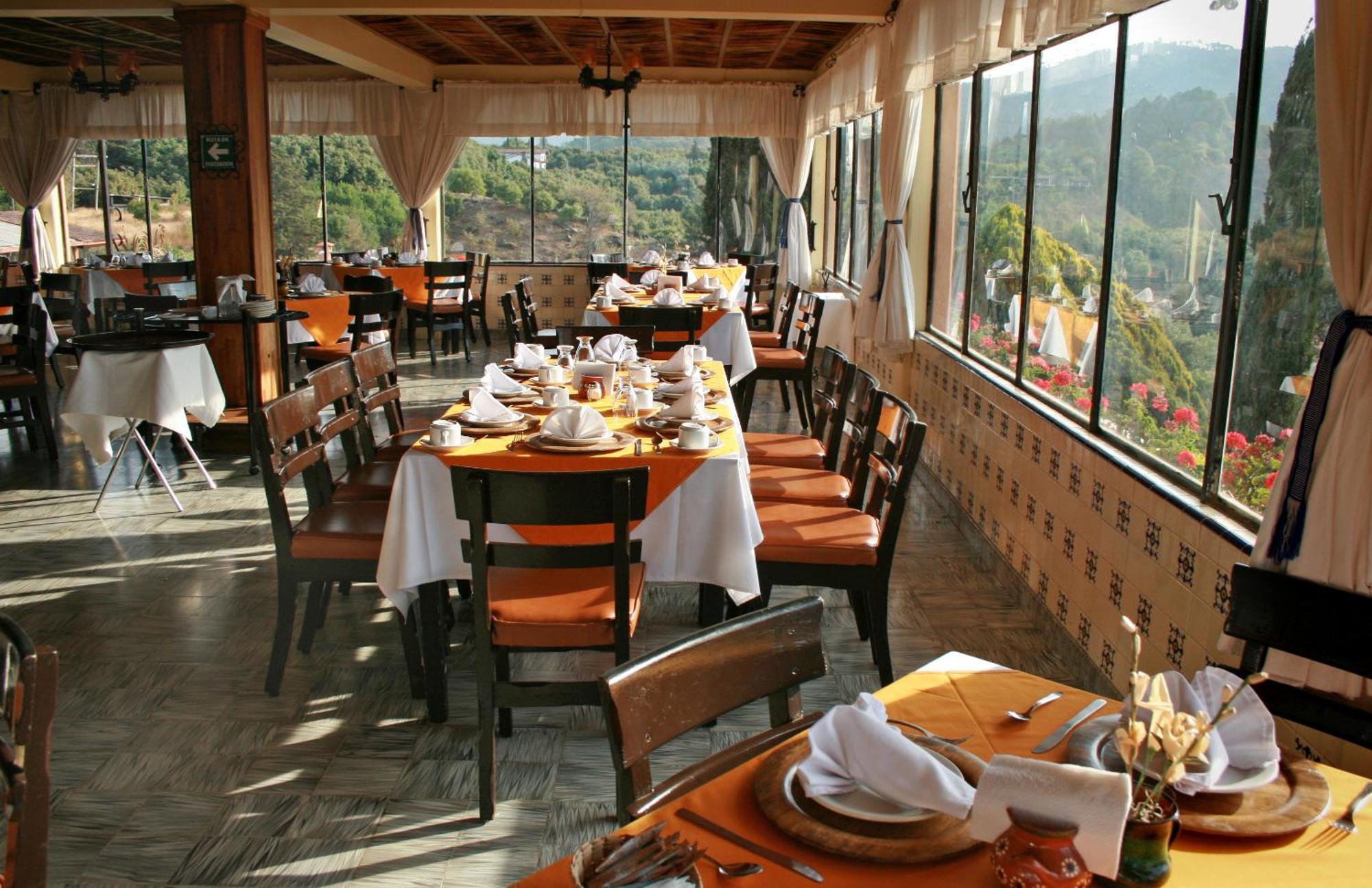 Hotel Pie De La Sierra Uruapan  Екстериор снимка