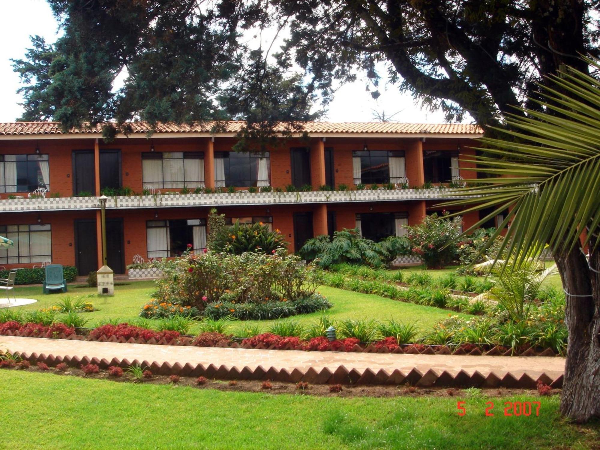 Hotel Pie De La Sierra Uruapan  Екстериор снимка