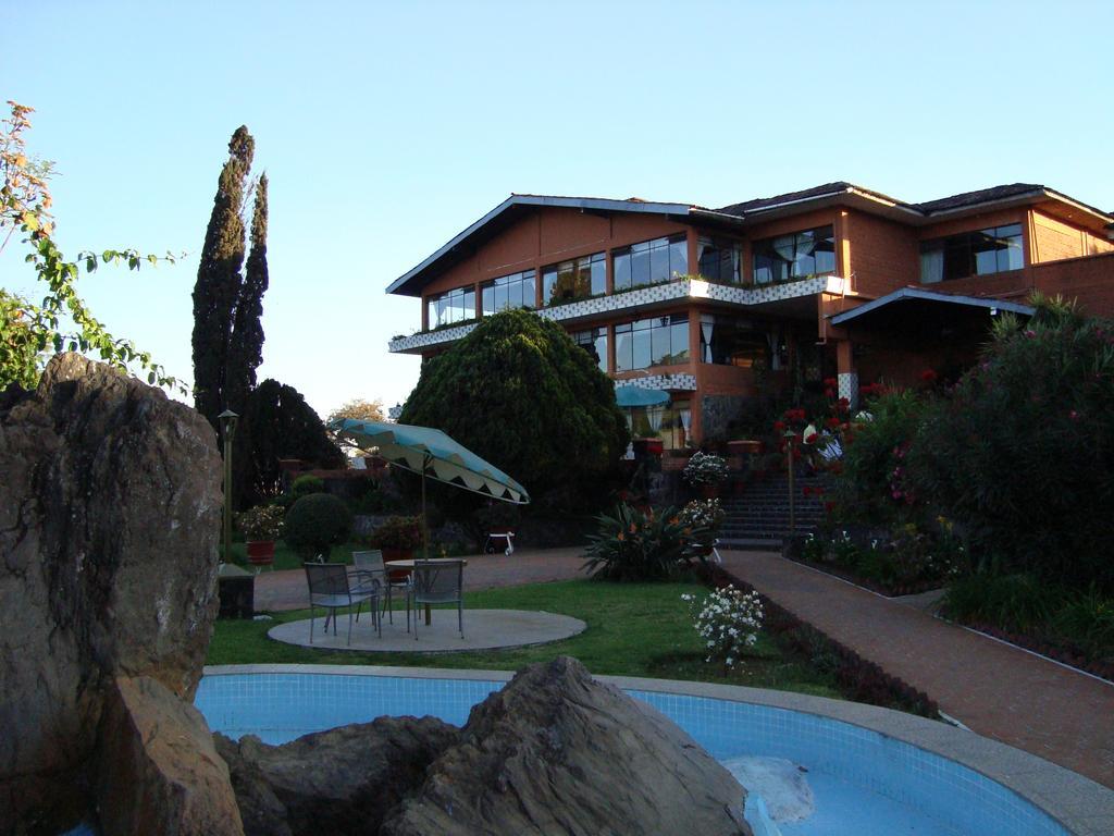 Hotel Pie De La Sierra Uruapan  Екстериор снимка